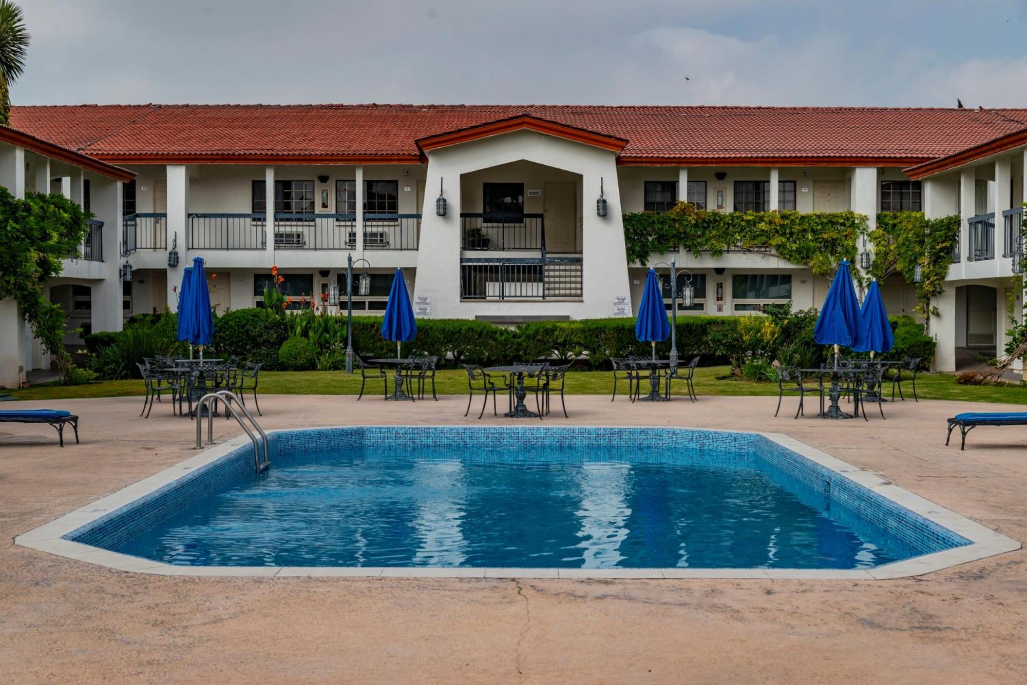 Quinta Dorada Hotel & Suites Saltillo Eksteriør billede