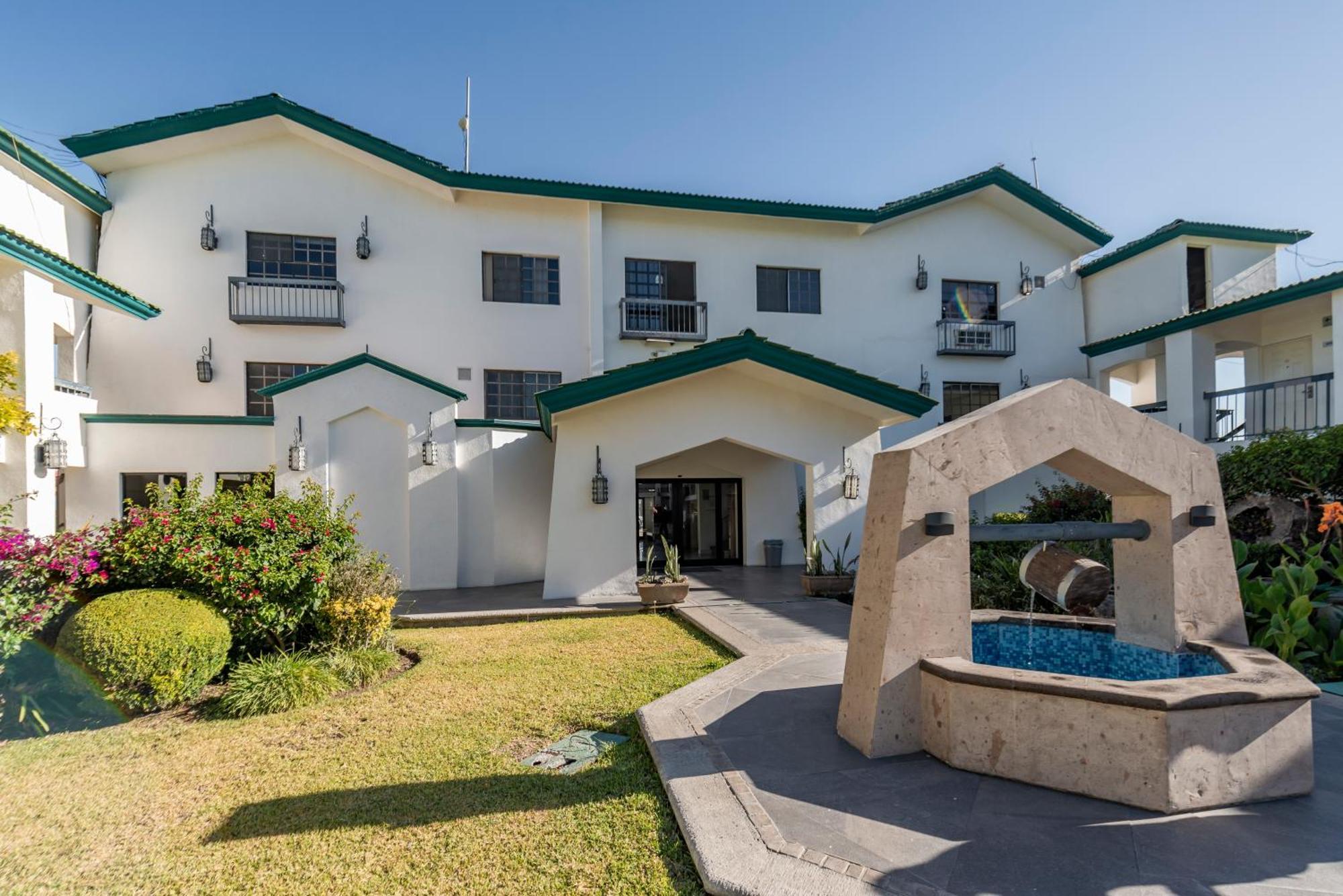 Quinta Dorada Hotel & Suites Saltillo Eksteriør billede