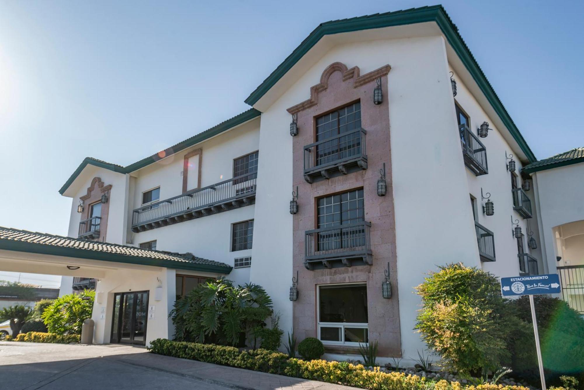 Quinta Dorada Hotel & Suites Saltillo Eksteriør billede