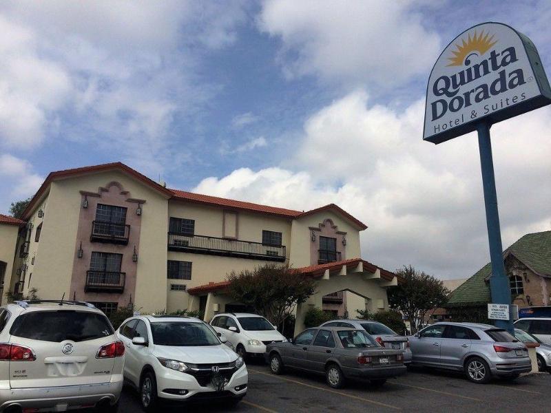 Quinta Dorada Hotel & Suites Saltillo Eksteriør billede