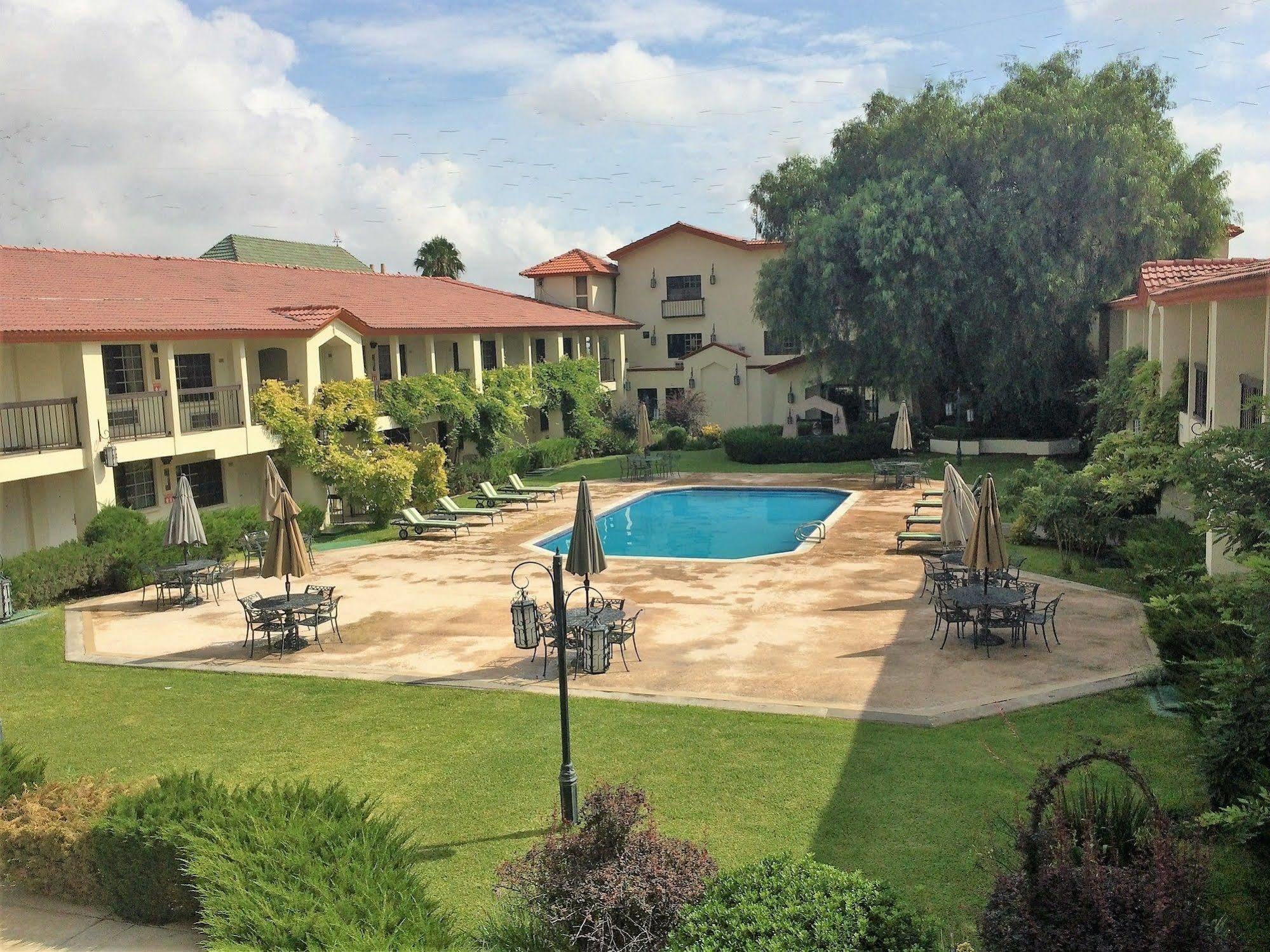 Quinta Dorada Hotel & Suites Saltillo Eksteriør billede