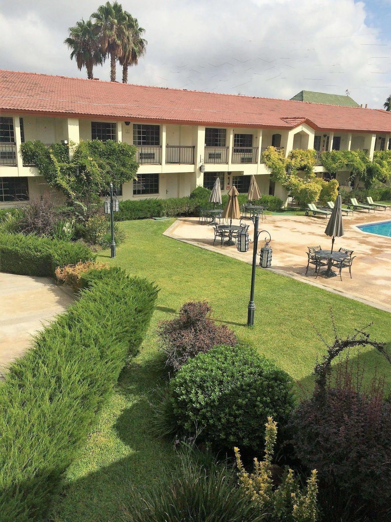 Quinta Dorada Hotel & Suites Saltillo Eksteriør billede
